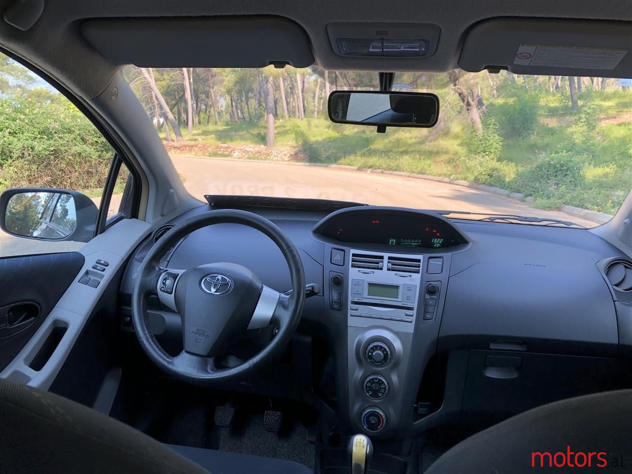 2007' Toyota Yaris photo #3