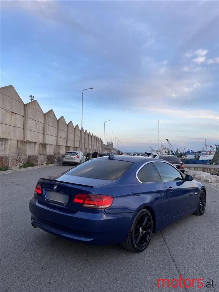 2007' BMW 330 photo #4