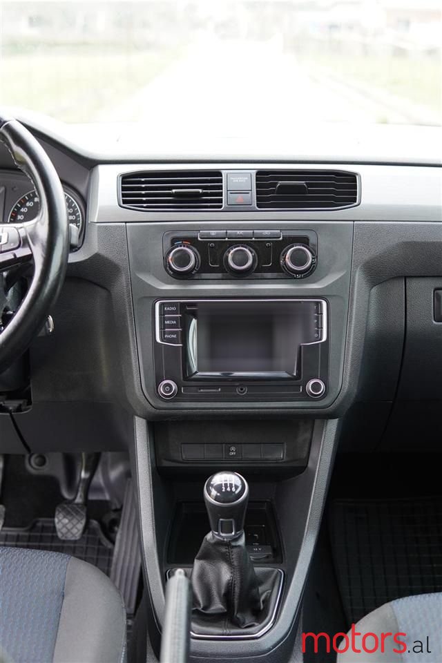 2017' Volkswagen Caddy photo #4