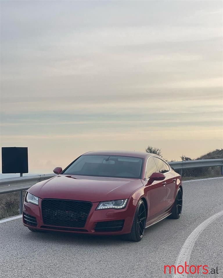 2011' Audi A7 photo #2