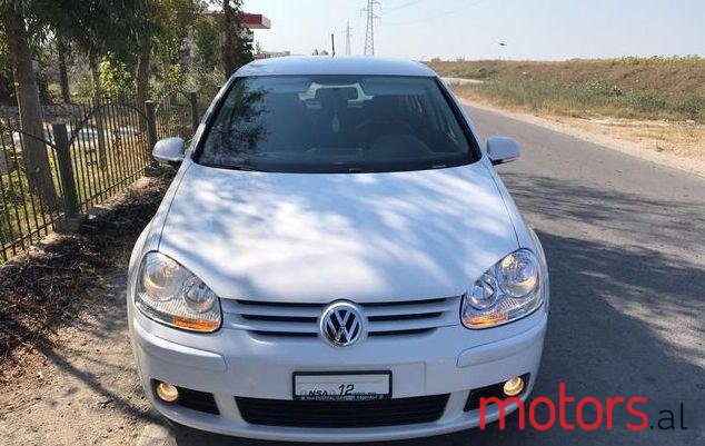 2007' Volkswagen Golf photo #3