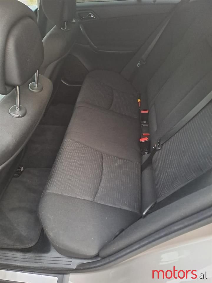 2006' Mercedes-Benz C 220 photo #4