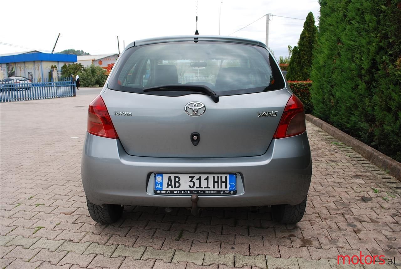 2006' Toyota Yaris photo #3