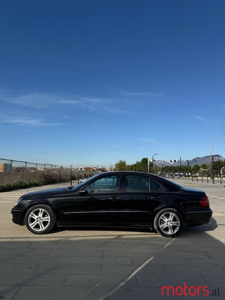 2009' Mercedes-Benz E 320 photo #6