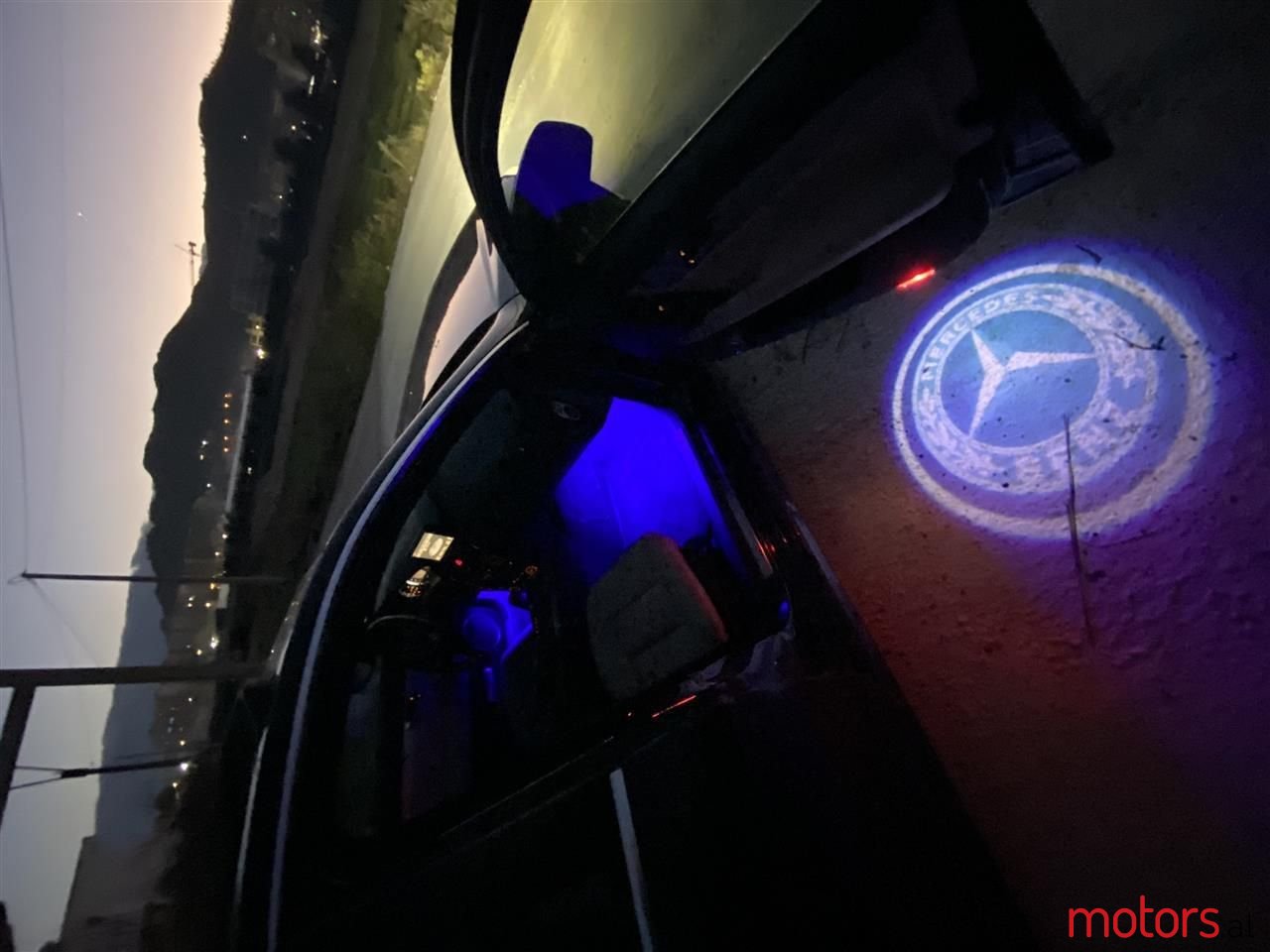 2008' Mercedes-Benz 220 photo #4