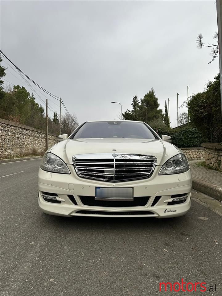 2010' Mercedes-Benz S 550 photo #1