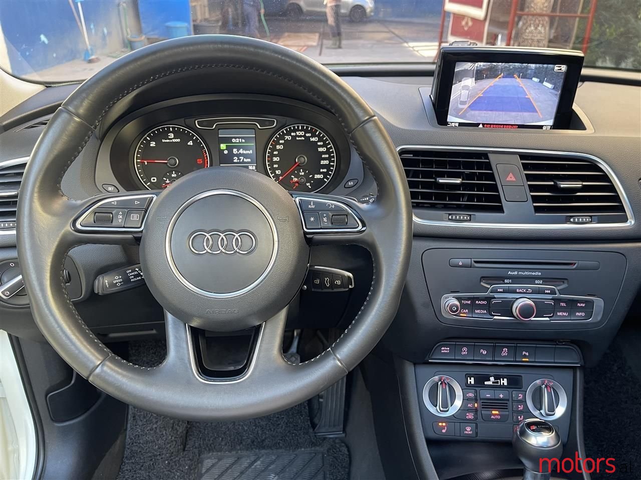 2013' Audi Q3 photo #6