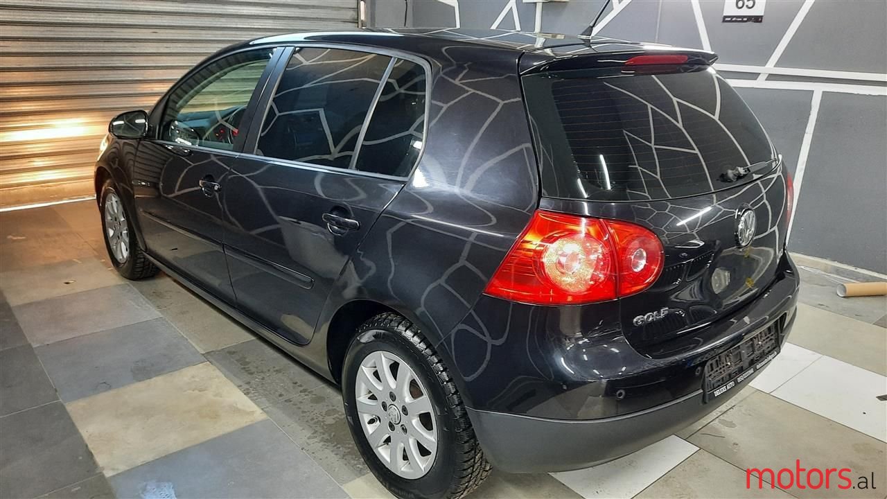 2007' Volkswagen Golf photo #5