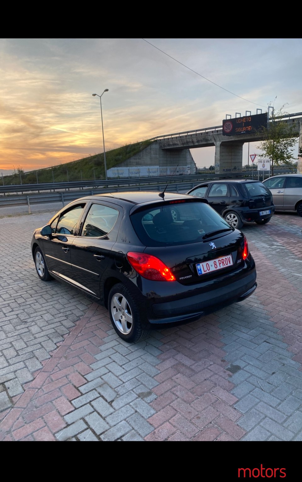 2009' Peugeot photo #2