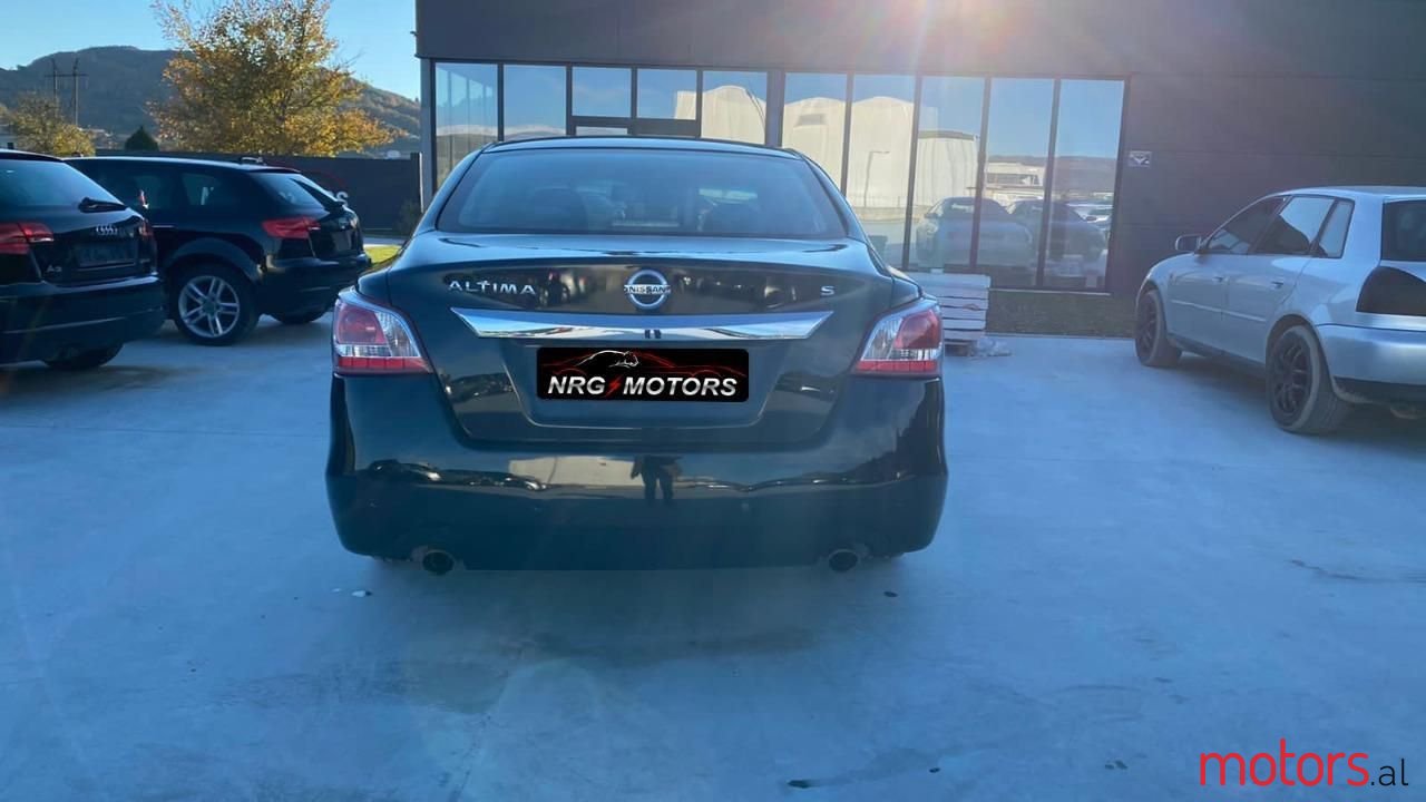 2013' Nissan Altima photo #3