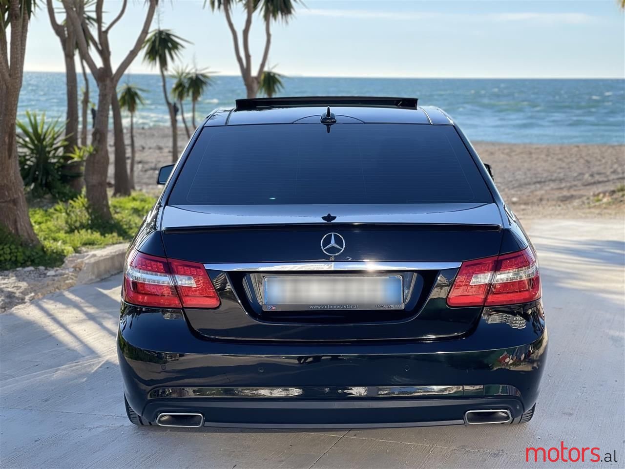 2012' Mercedes-Benz E 350 photo #6