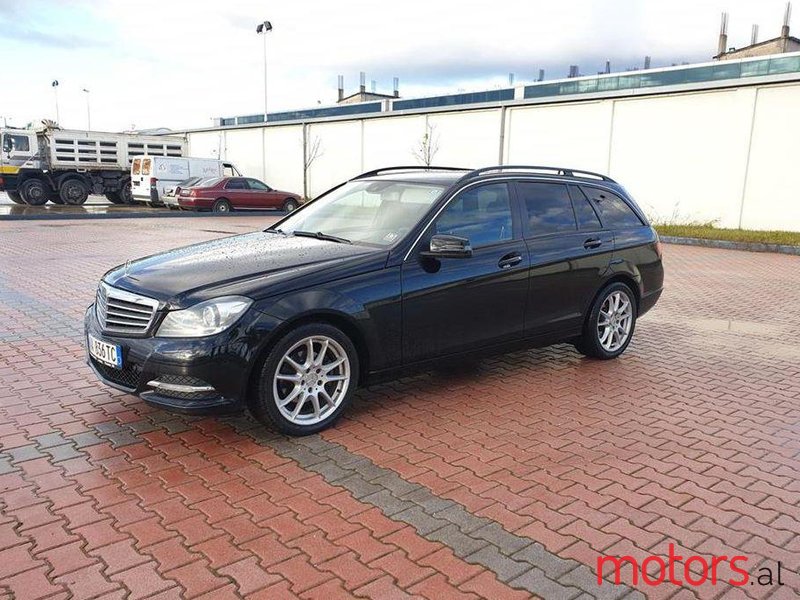 2012' Mercedes-Benz C 200 photo #1