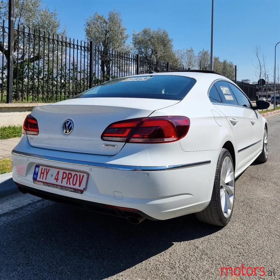 2015' Volkswagen Passat photo #3