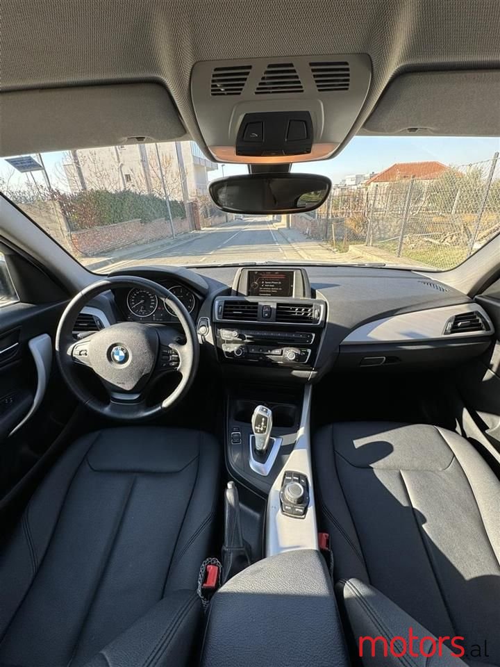 2017' BMW 118 photo #6