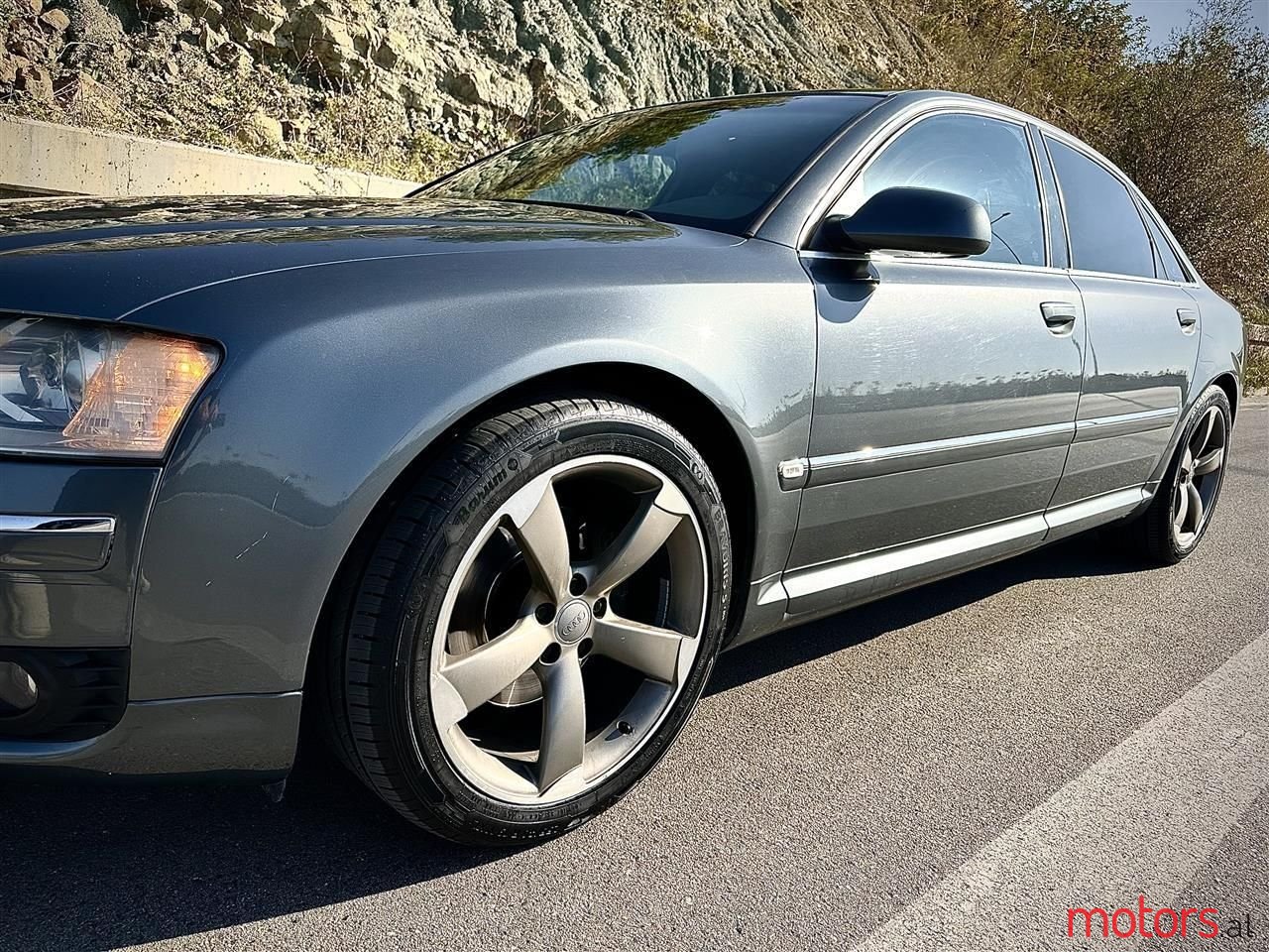 2004' Audi A8 photo #3