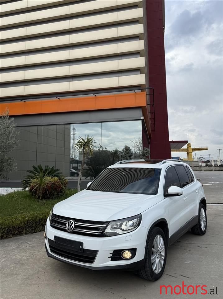 2014' Volkswagen Tiguan photo #1