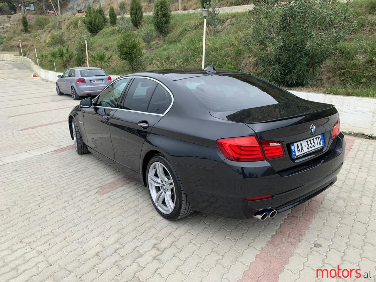 2013' BMW 520 photo #1