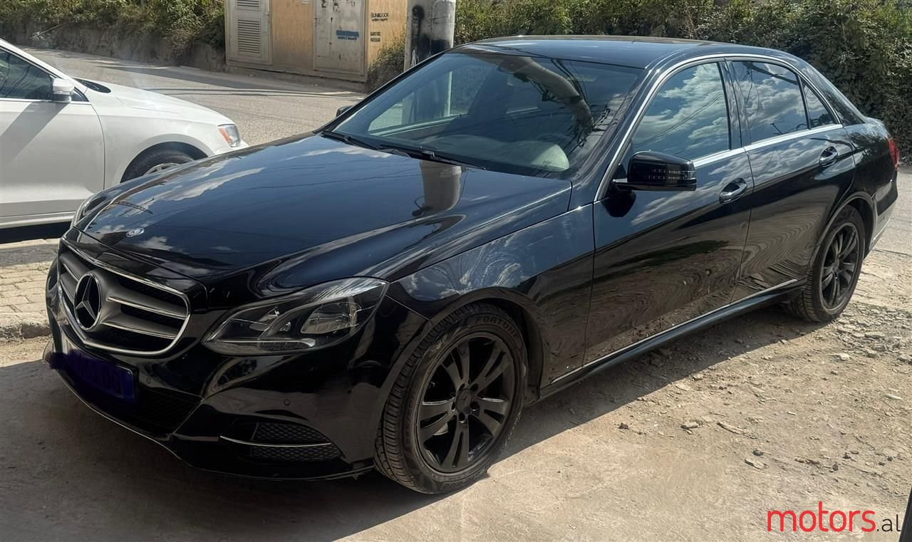 2014' Mercedes-Benz E 220 photo #3