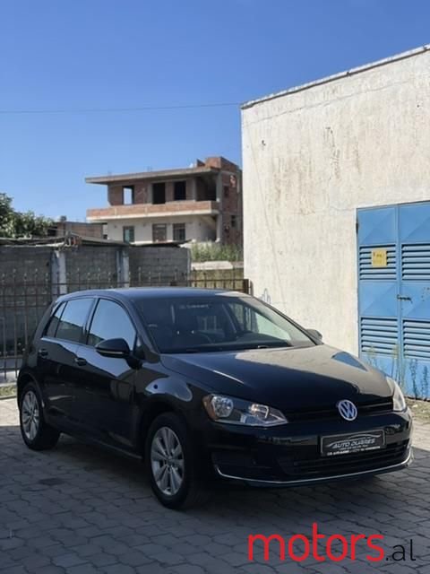 2015' Volkswagen Golf photo #5