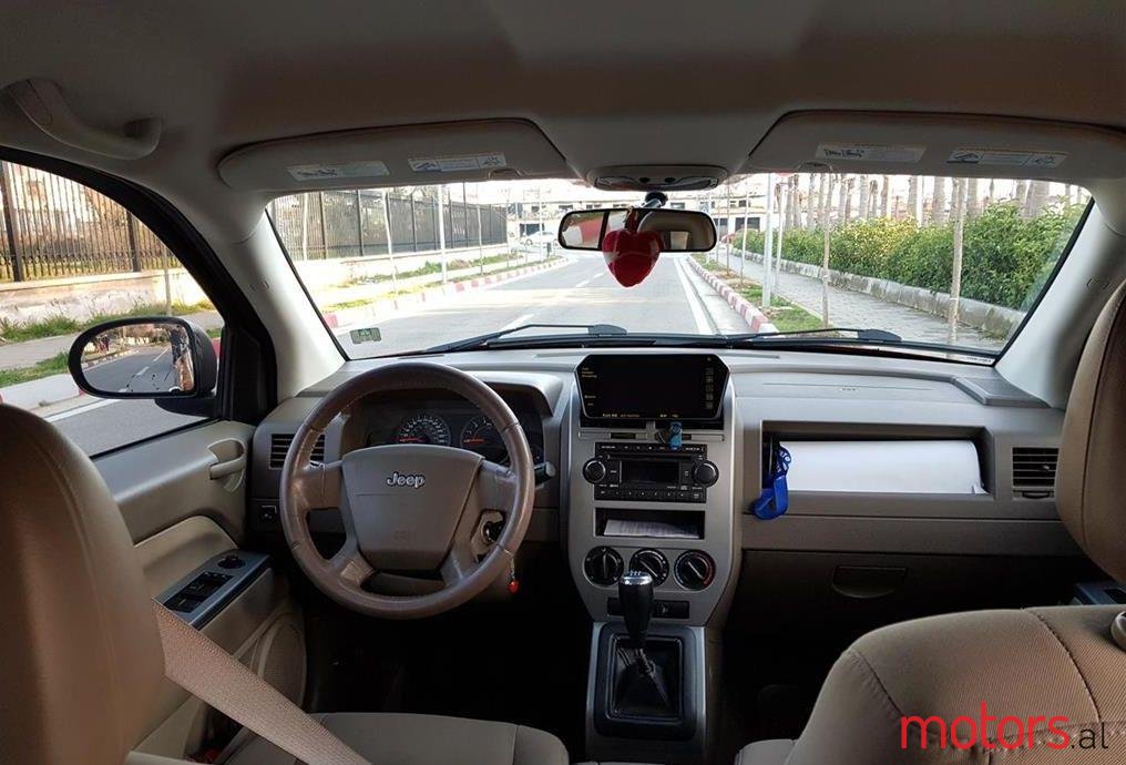 2009' Jeep Compass photo #2