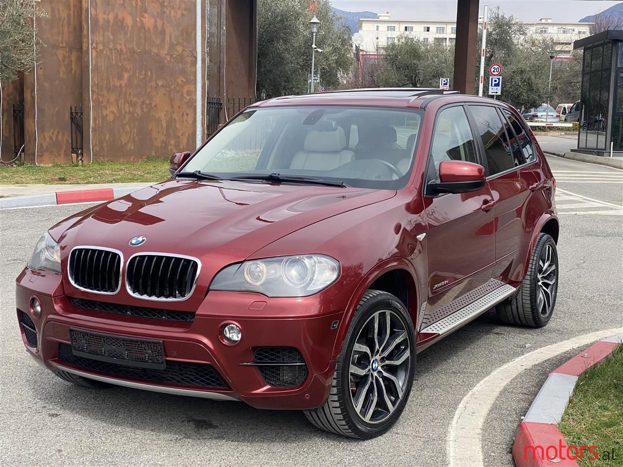 2012' BMW X5 photo #5