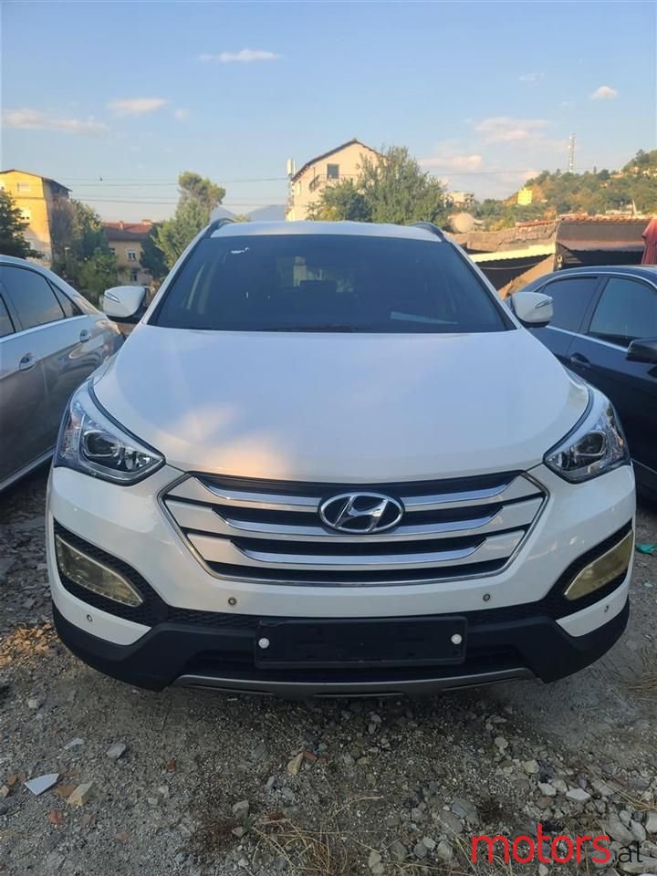 2013' Hyundai Santa Fe photo #1