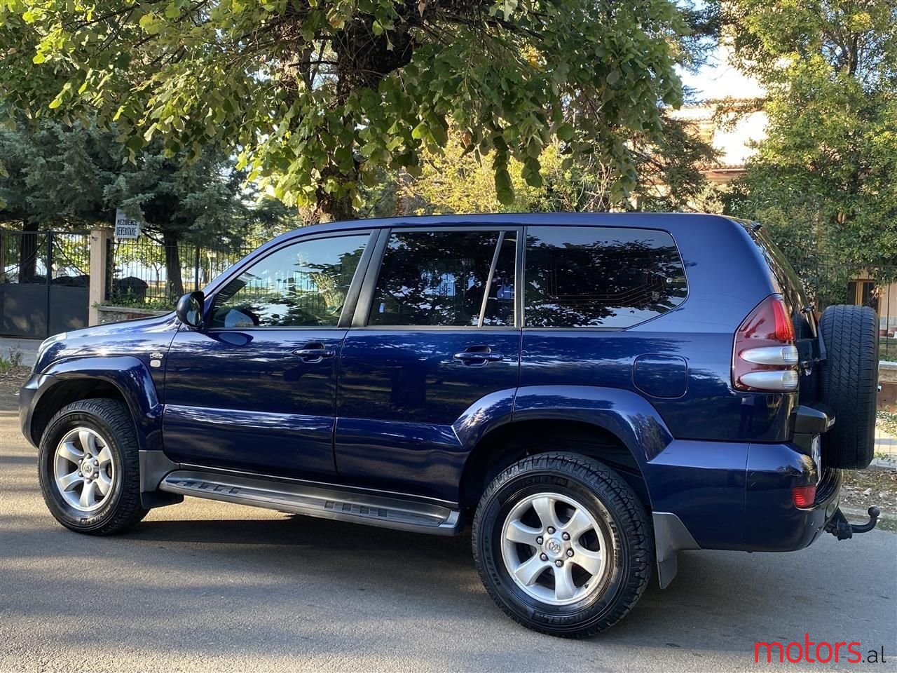 2007' Toyota Land Crusier photo #2