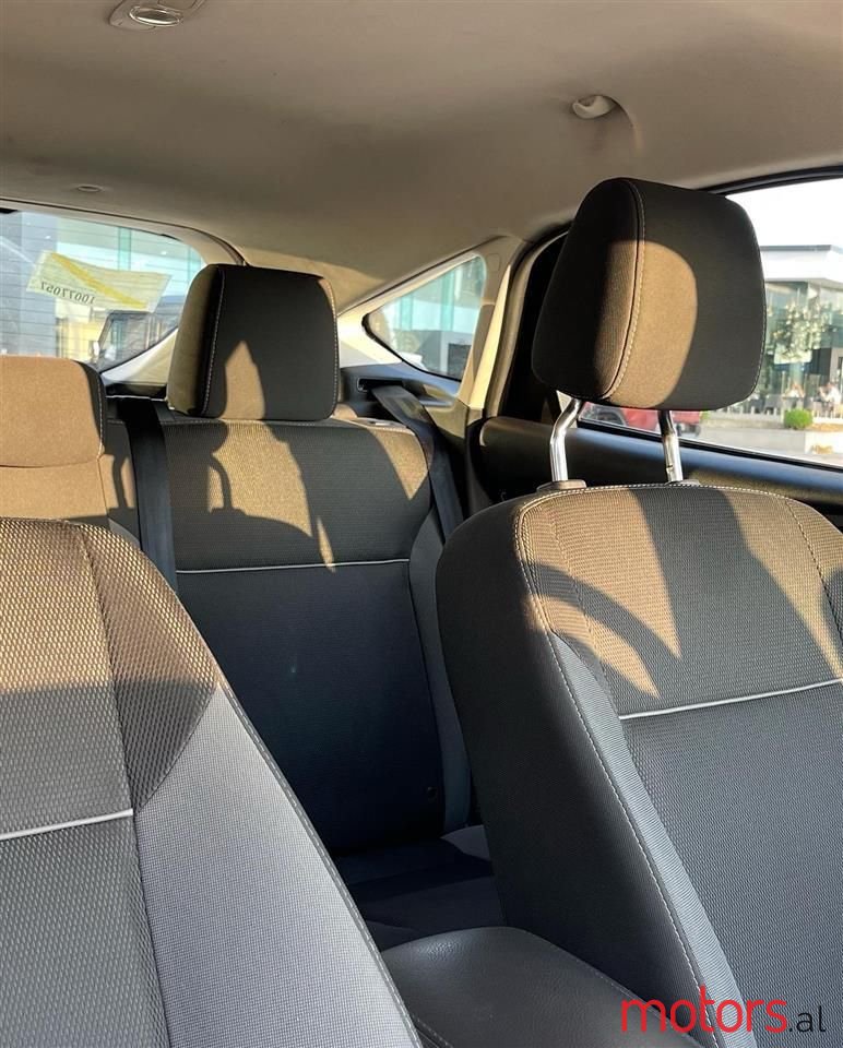 2012' Ford Focus photo #2