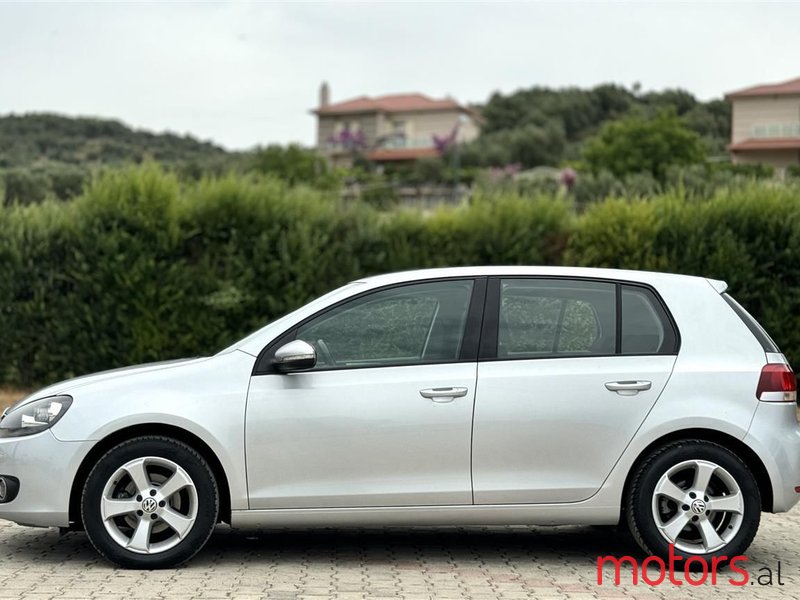 2014' Volkswagen Golf photo #3