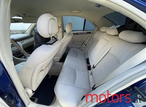 2005' Mercedes-Benz C 180 photo #3