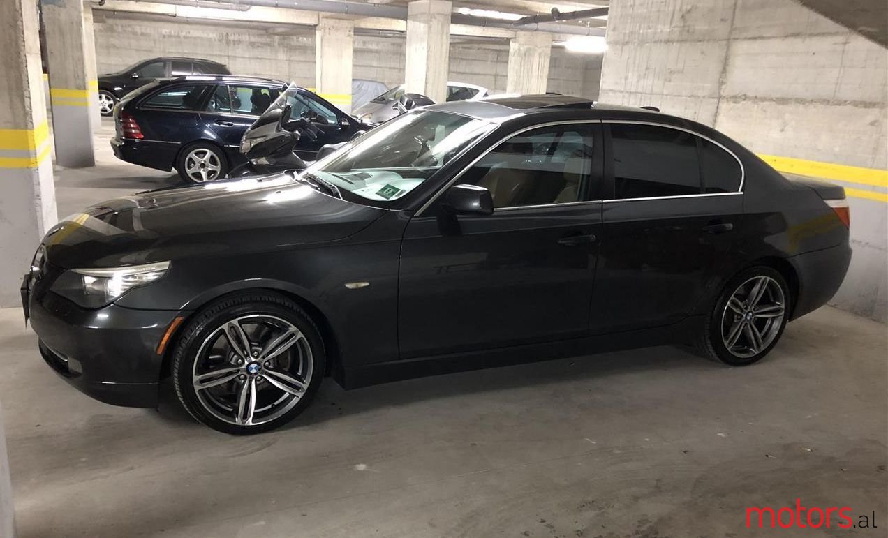 2009' BMW 528 photo #1