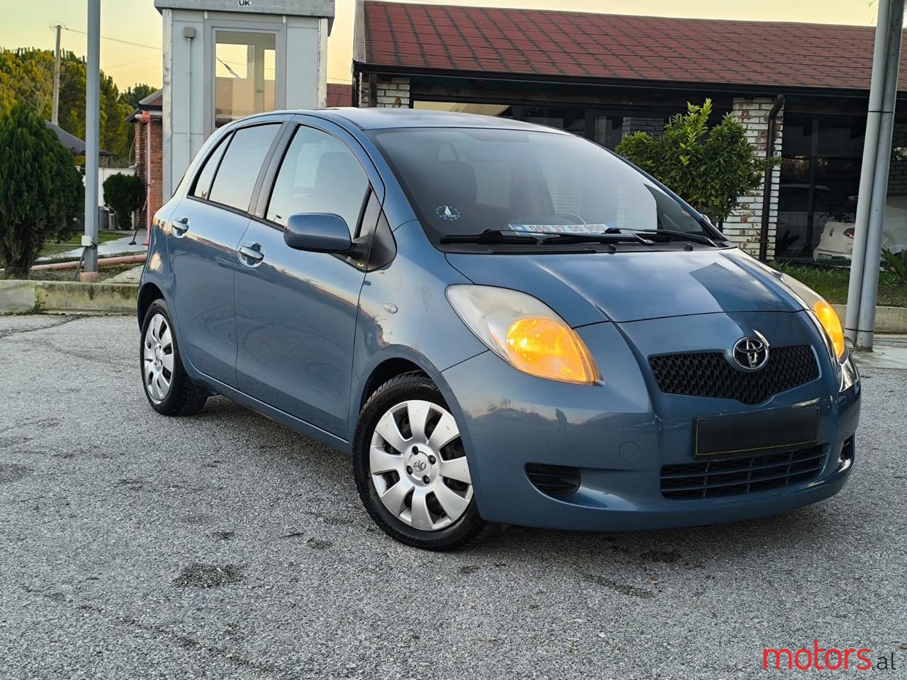 2007' Toyota Yaris photo #2