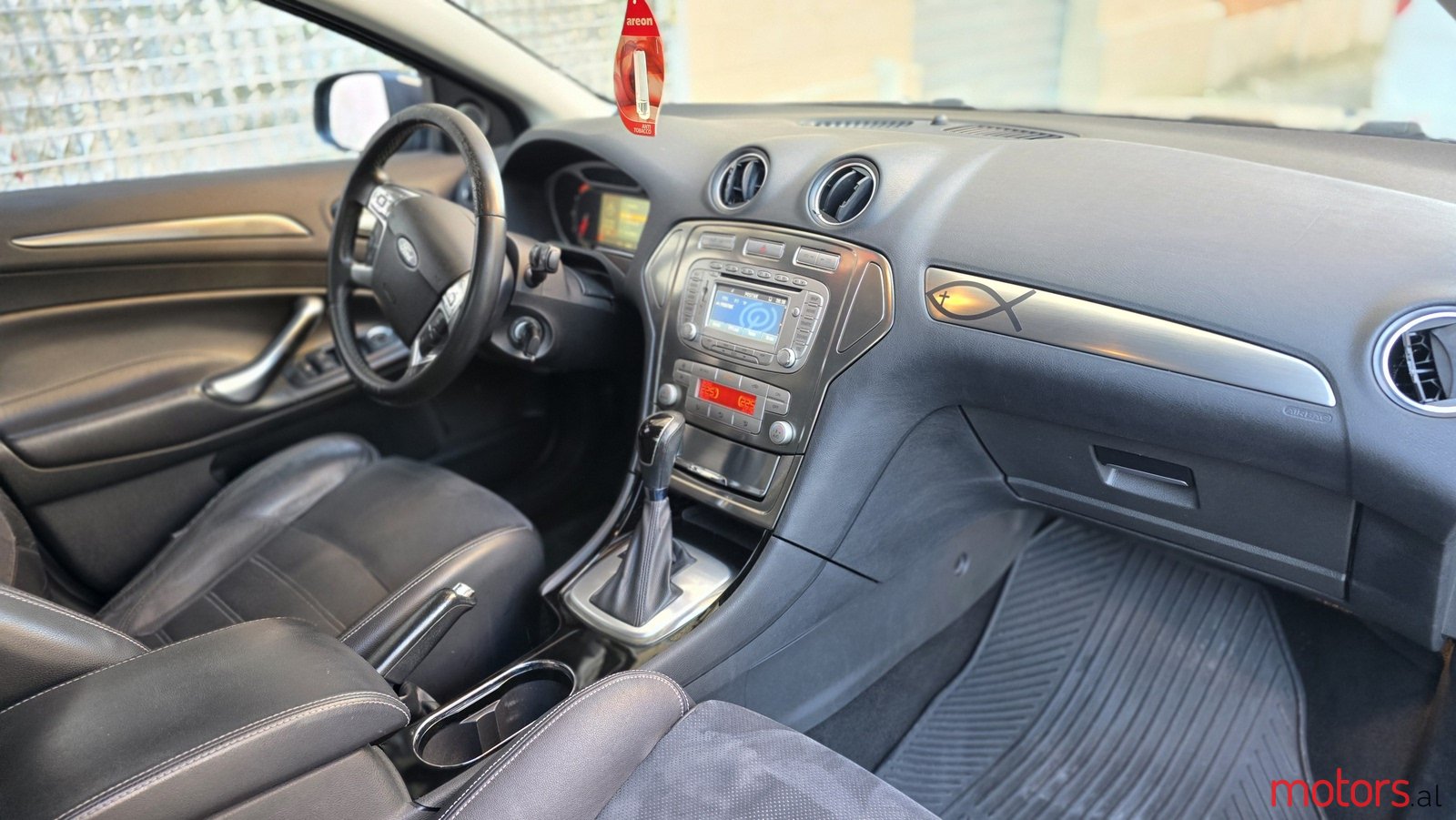 2010' Ford Mondeo photo #3