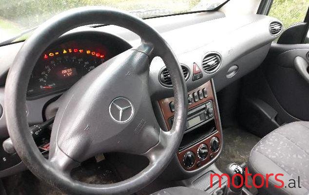 2001' Mercedes-Benz A-Class photo #1