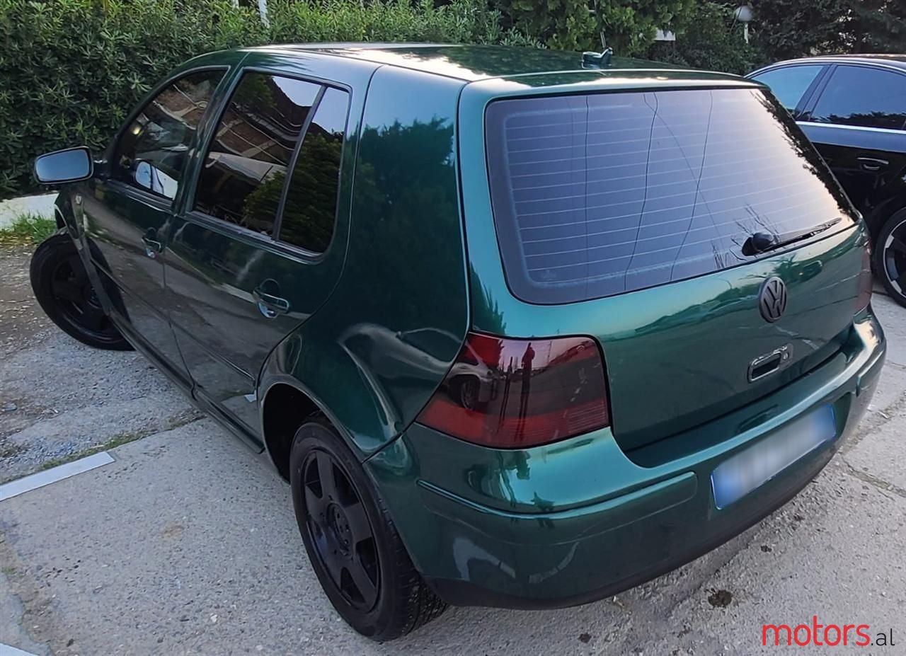 1999' Volkswagen Golf photo #2