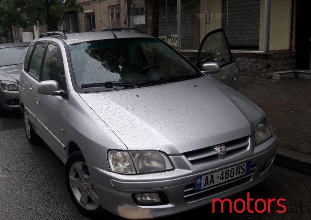 2001' Mitsubishi Space Star photo #1