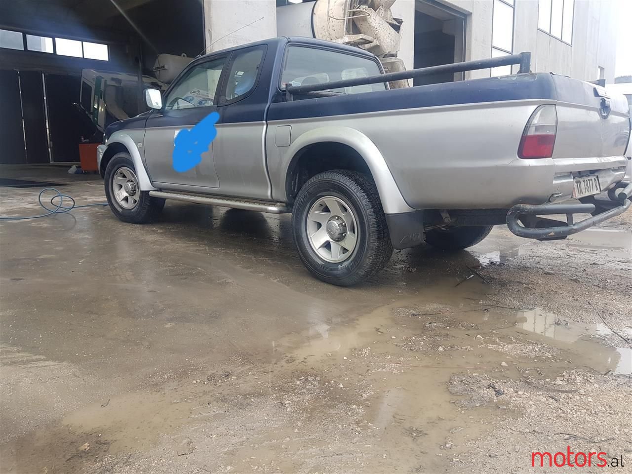 2002' Mitsubishi L200 photo #1