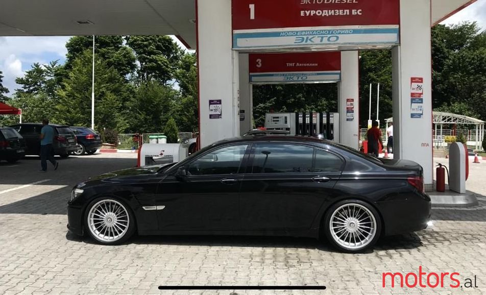 2010' BMW 750 photo #3