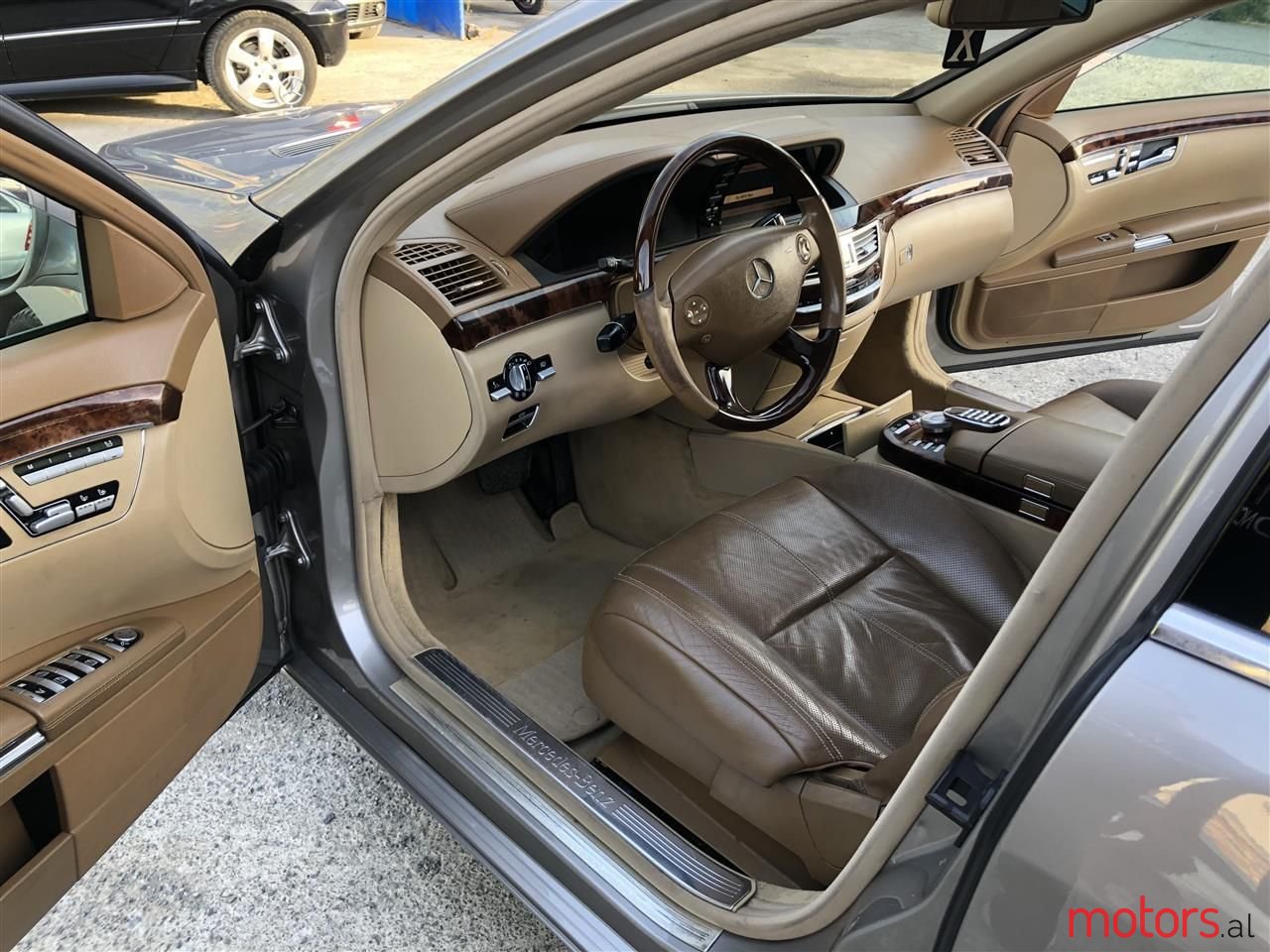 2006' Mercedes-Benz S 320 photo #5