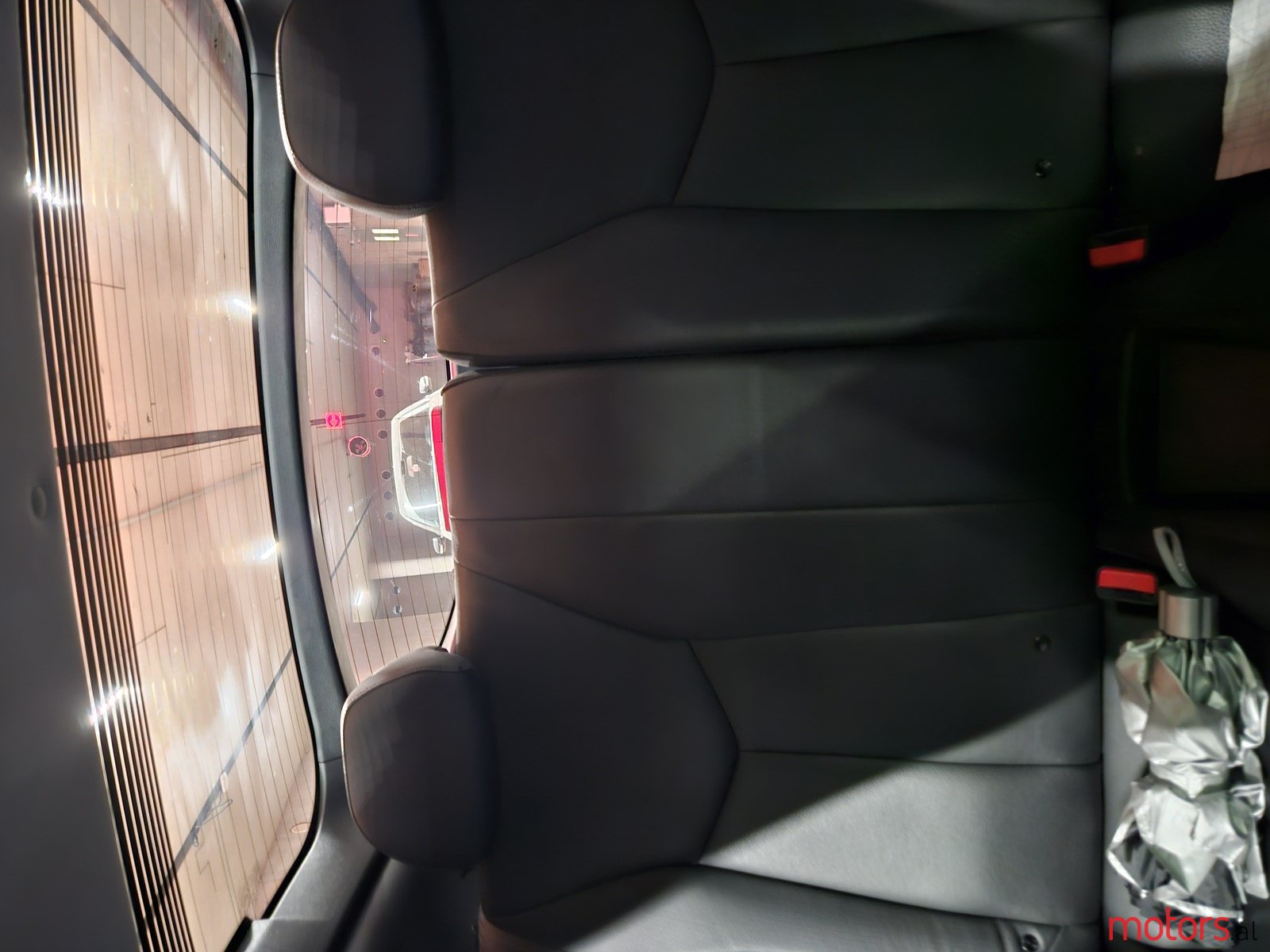 2012' Hyundai Veloster photo #7