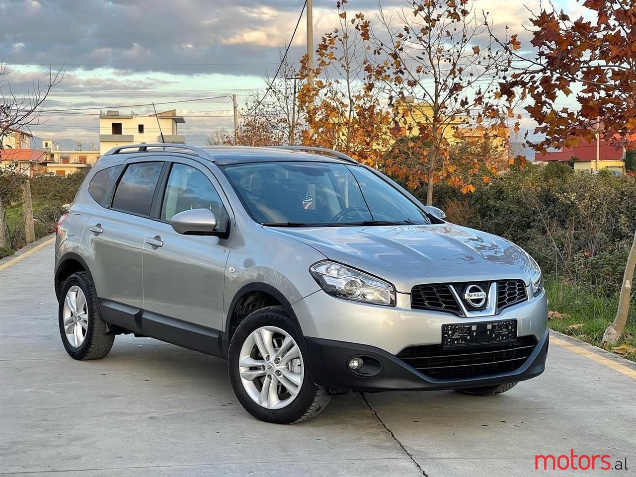 2011' Nissan Qashqai photo #1