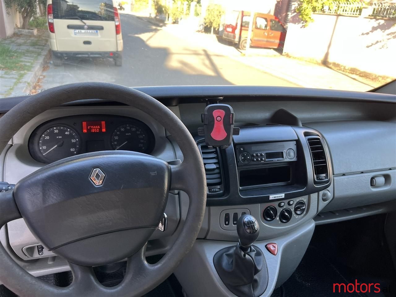 2008' Renault Trafic photo #5