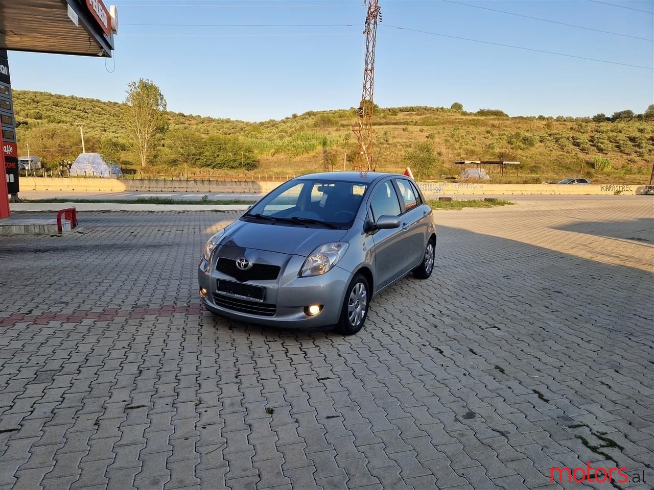 2009' Toyota Yaris photo #3