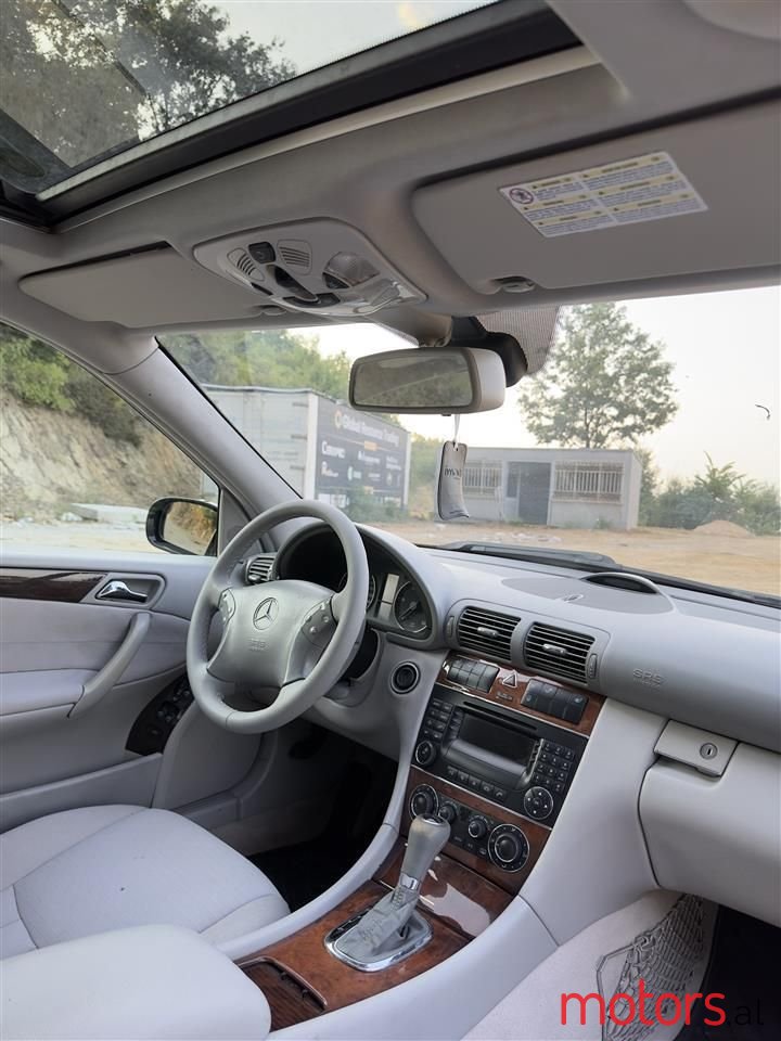 2007' Mercedes-Benz C 220 photo #3