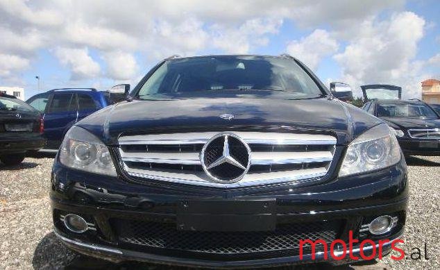 2008' Mercedes-Benz C-Class photo #2