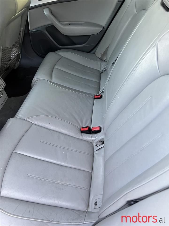 2012' Audi A6 photo #1