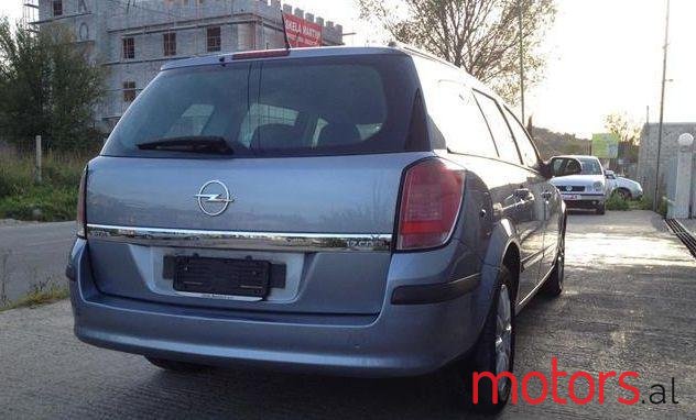 2006' Opel Astra photo #2
