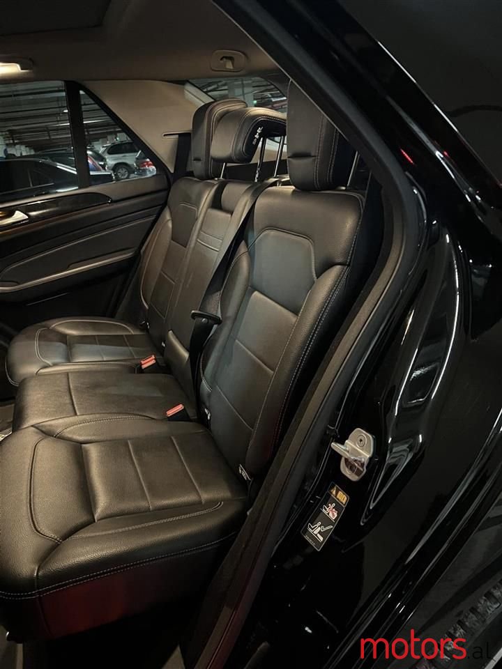 2012' Mercedes-Benz 350 photo #6