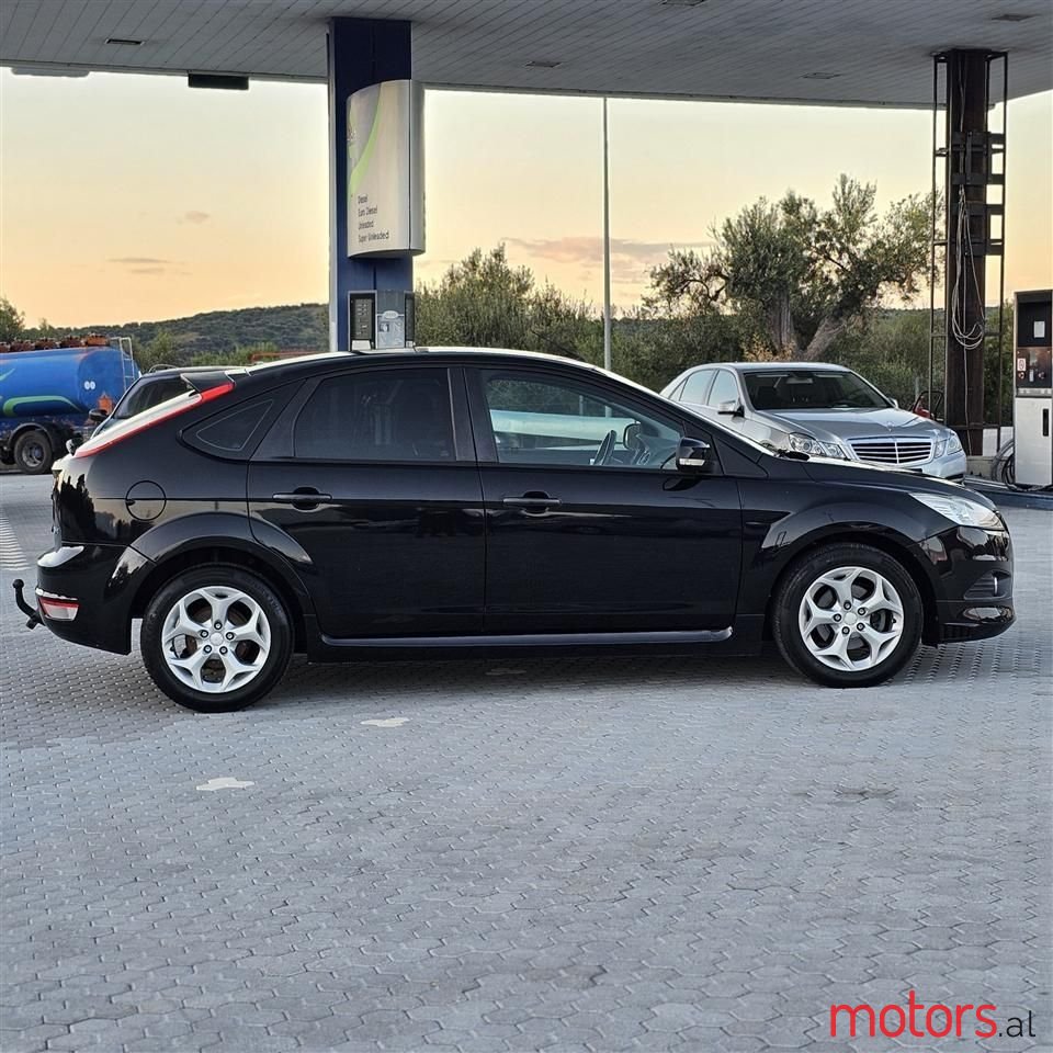 2009' Ford Focus photo #6