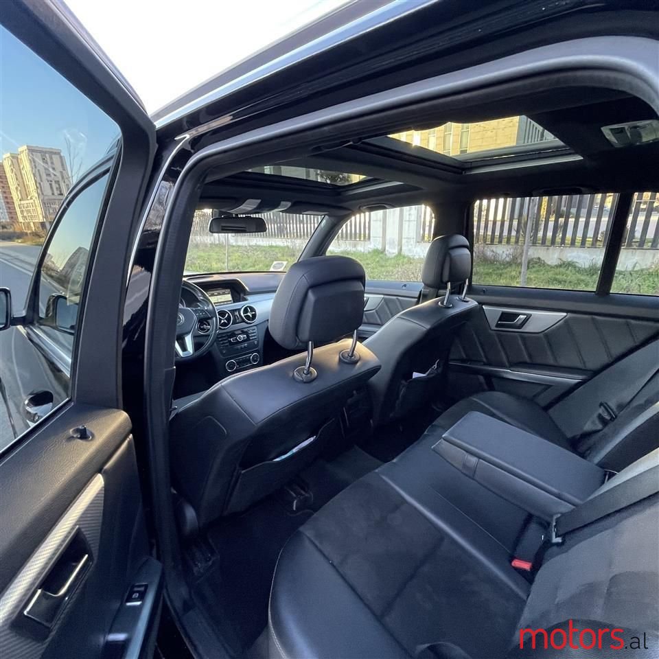 2014' Mercedes-Benz E 220 photo #2